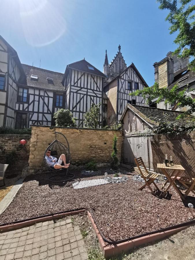 トロワLes Cieux De La Cathedrale - Calme - Jardin - Wifiアパートメント エクステリア 写真
